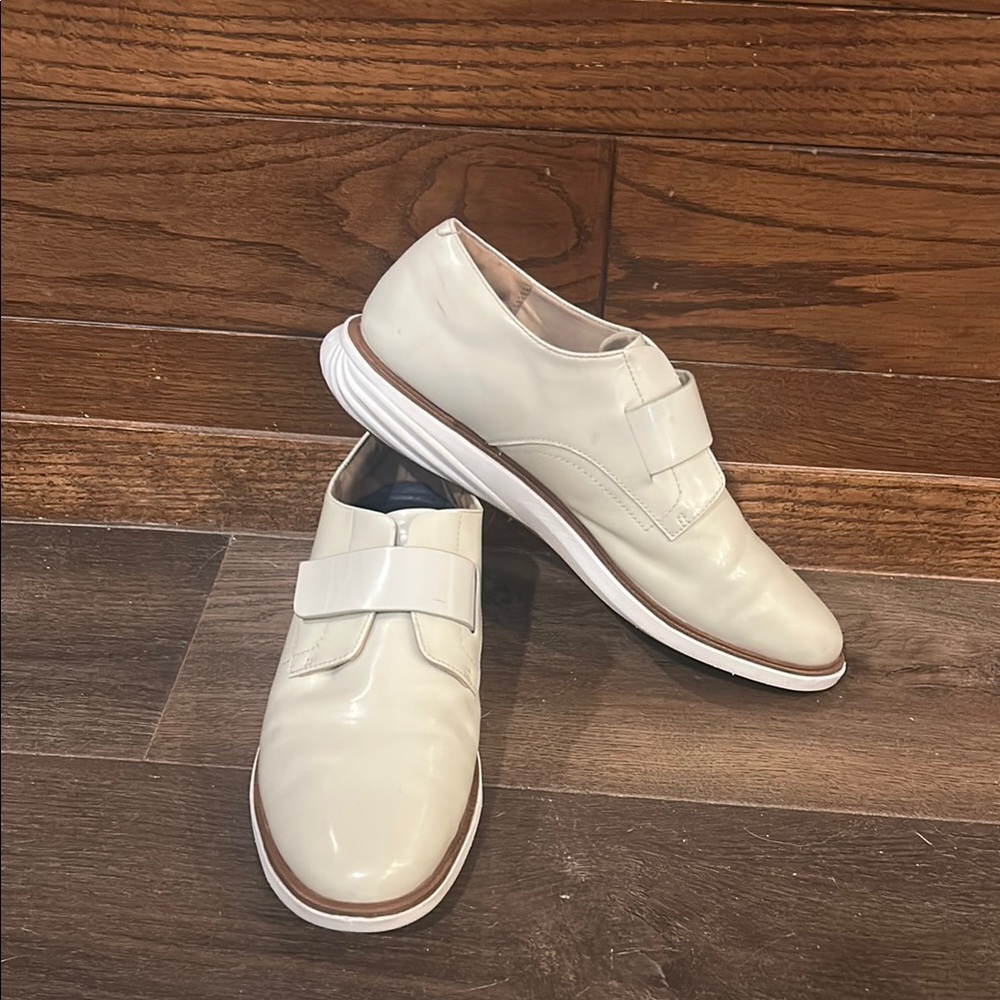 Cole Haan Cream Leather Oxfords